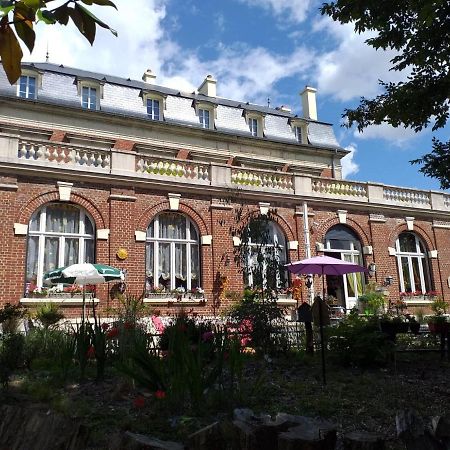 Villa Les Camelias Fontaine-les-Vervins Exterior photo